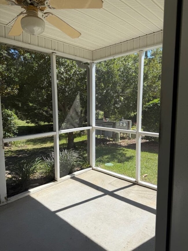 Building Photo - Pawleys Place