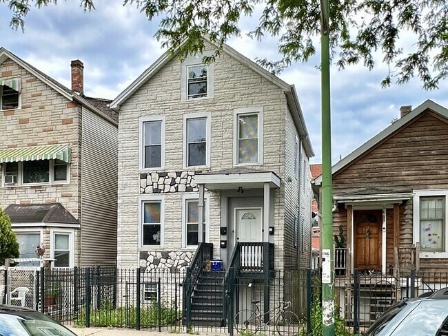Building Photo - 1721 N Mozart St