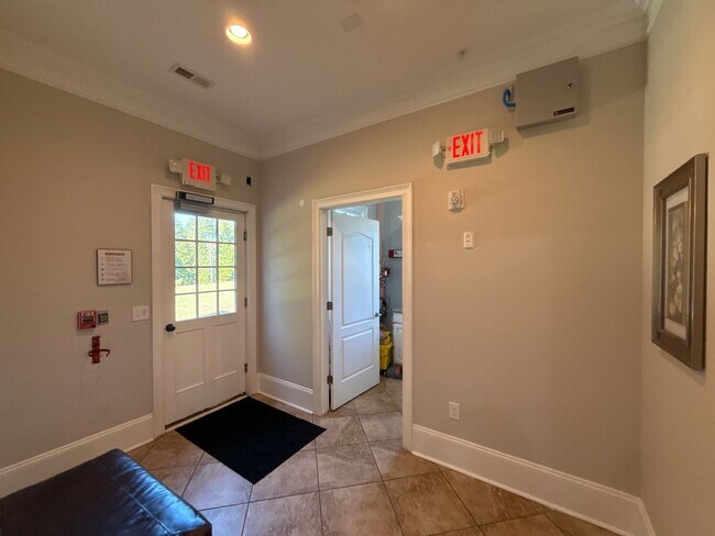 Building Photo - Mint Hill