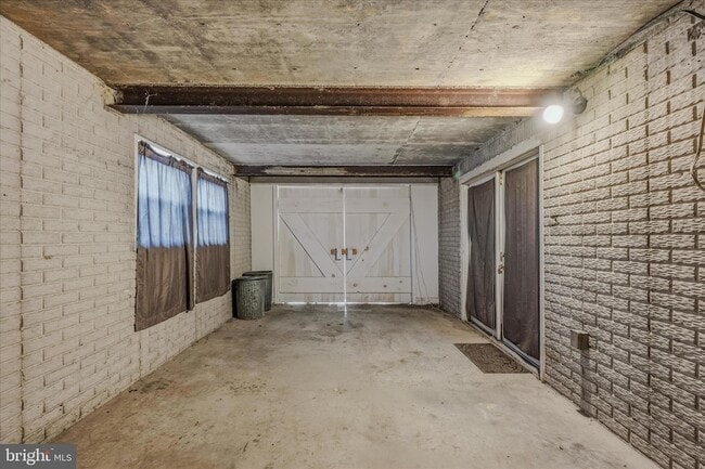 Building Photo - 2289 Potomac Rd