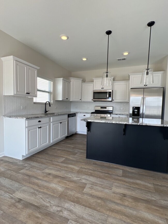 Building Photo - 509 Purple Finch Rd