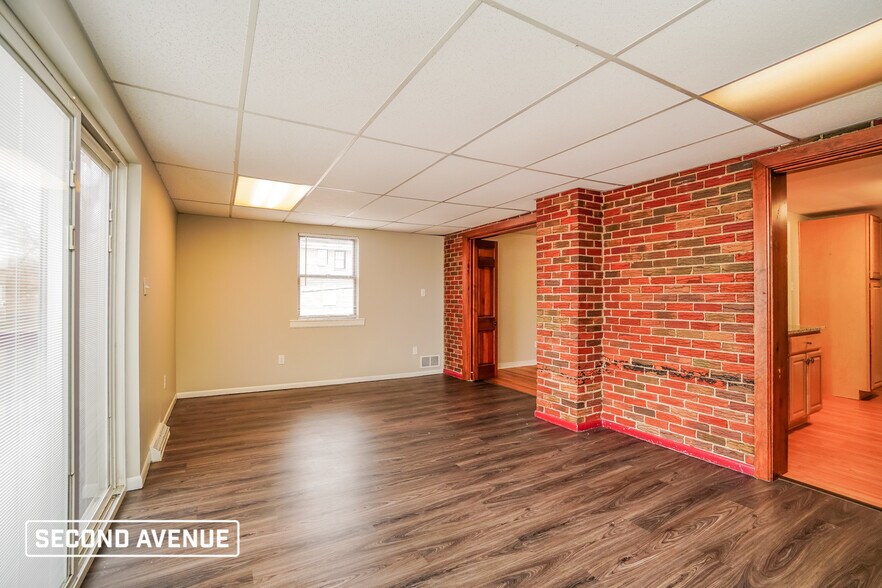 Building Photo - 1502 Methyl St
