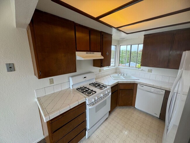 Building Photo - 1283-1285 S 16th St