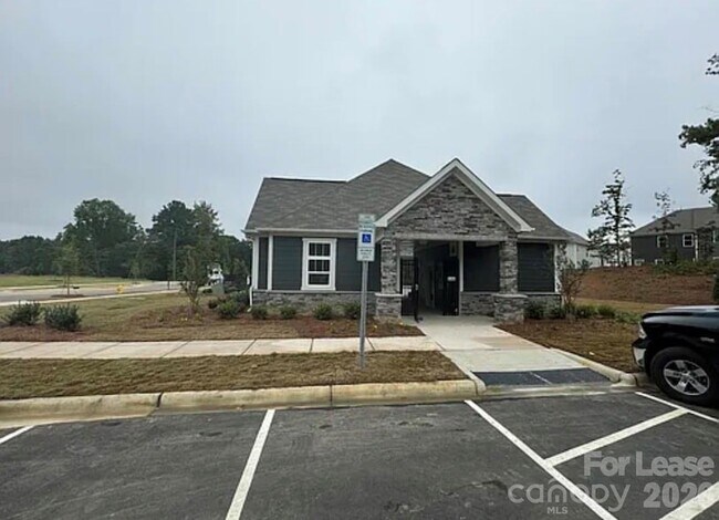 Building Photo - 7157 Bentz St