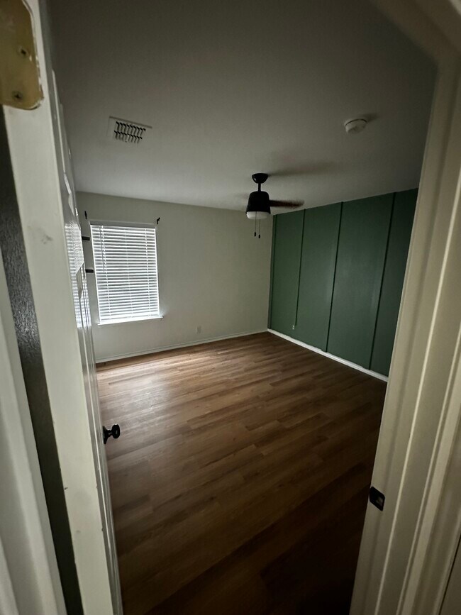 Building Photo - 7822 Bur Oak Way