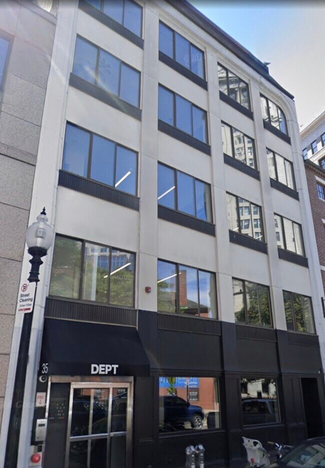 Building Photo - 31-35-35 India St