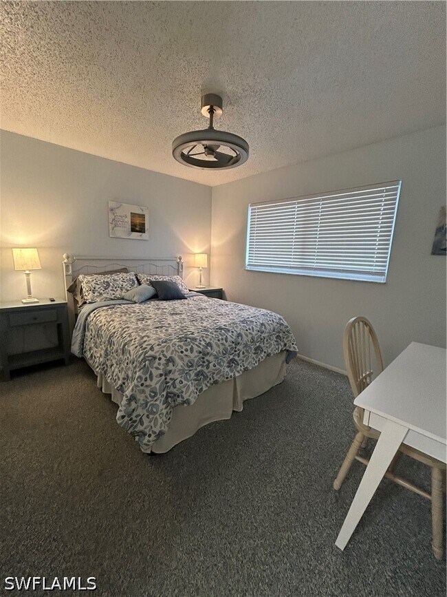 Building Photo - 170 Turtle Lake Ct