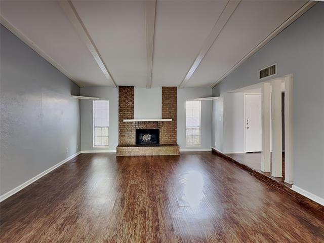 Building Photo - 7439 Oakmore Dr