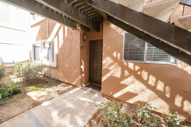 Building Photo - Move in Special: Spacious Downstairs Unit 3BR/2BA - 1/2 off FIRST Month Rent.