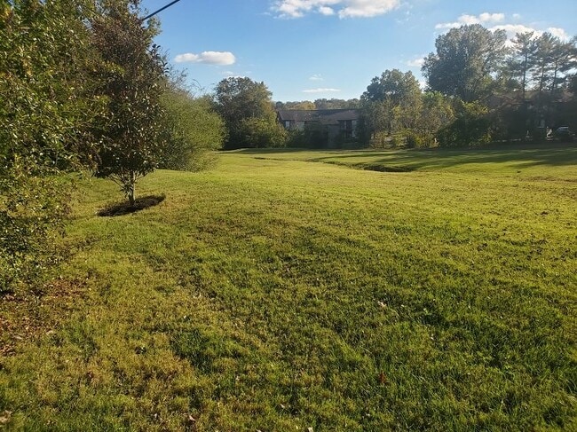 Building Photo - Remodeled 3BR/2.5BA in Nashboro Golf Club