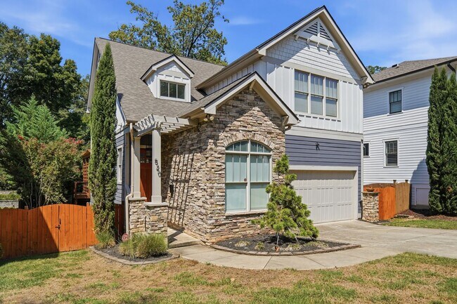 Building Photo - 520 Iverson Way