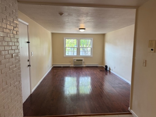 Building Photo - 17 Sinai Cir