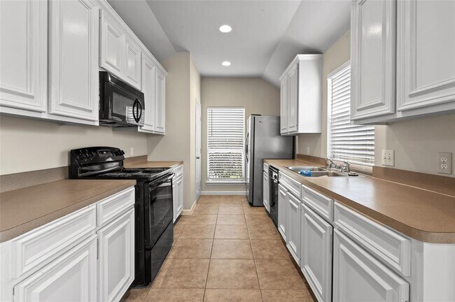 Building Photo - 14703 Briceland Springs Dr