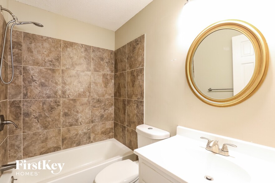 Building Photo - 5800 Booth Ave