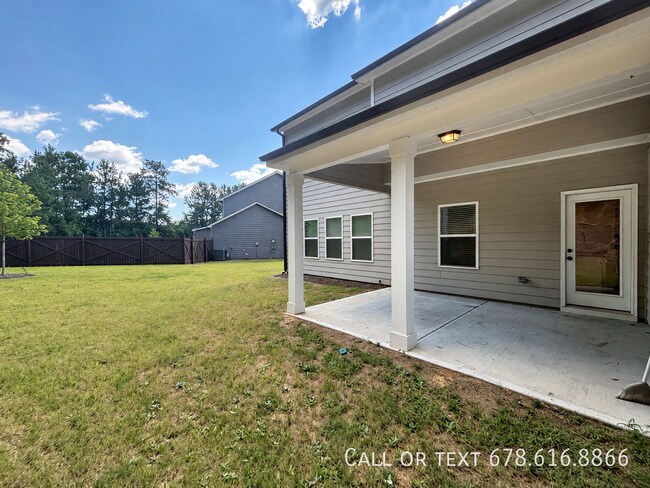 Building Photo - 213 Logan Crest Ct