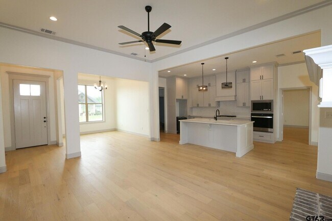 Building Photo - 11796 Jayden Ln