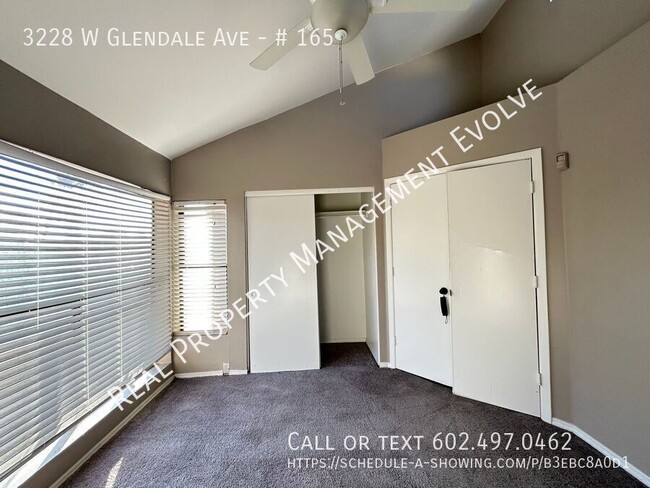 Building Photo - 3228 W Glendale Ave