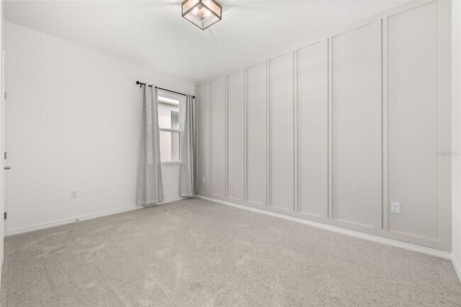 Building Photo - 1267 Normandy Dr