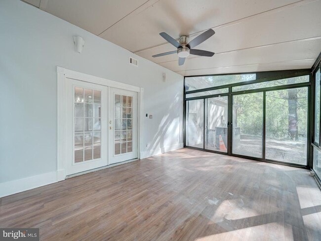 Building Photo - 11301 Gatesborough Ln