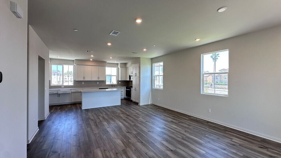 Building Photo - 102 Hudson