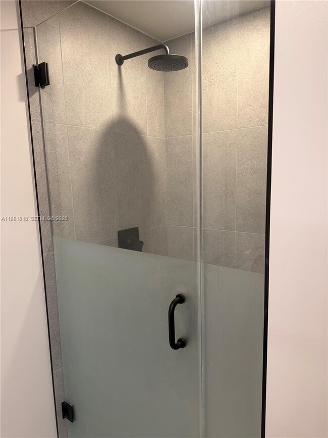 Building Photo - 121 NE 5th St