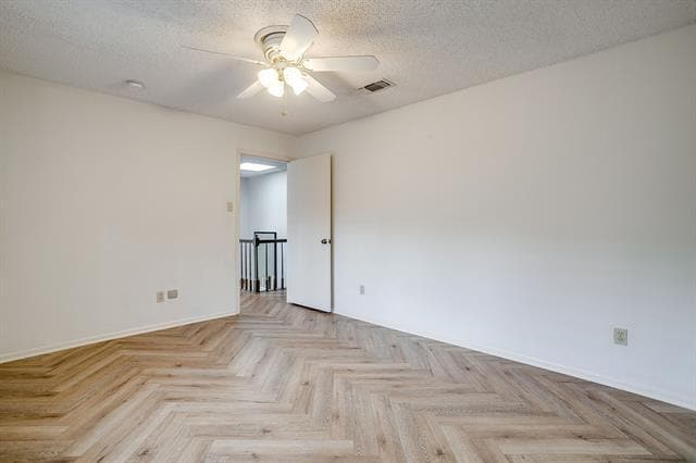 Building Photo - 5605 Collinwood Ave