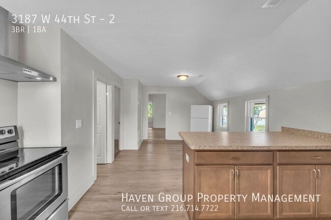 Building Photo - 3187 W 44th St