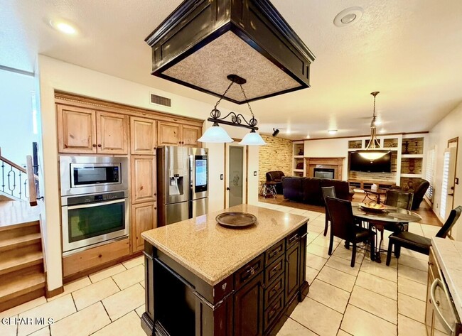 Building Photo - 12267 Bronco Buster Ln