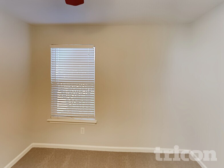 Building Photo - 4604 Palm Ridge Dr