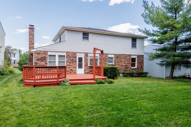 Building Photo - 8047 Simfield Rd