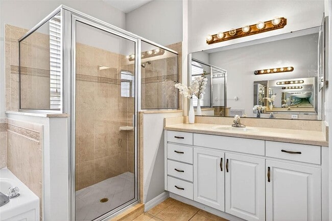 Building Photo - 31224 Crestmont Ct