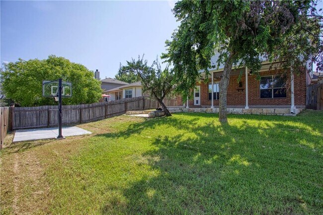 Building Photo - 1107 Middle Brook Dr