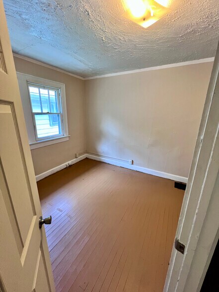 Building Photo - 3709 Boulevard Pl