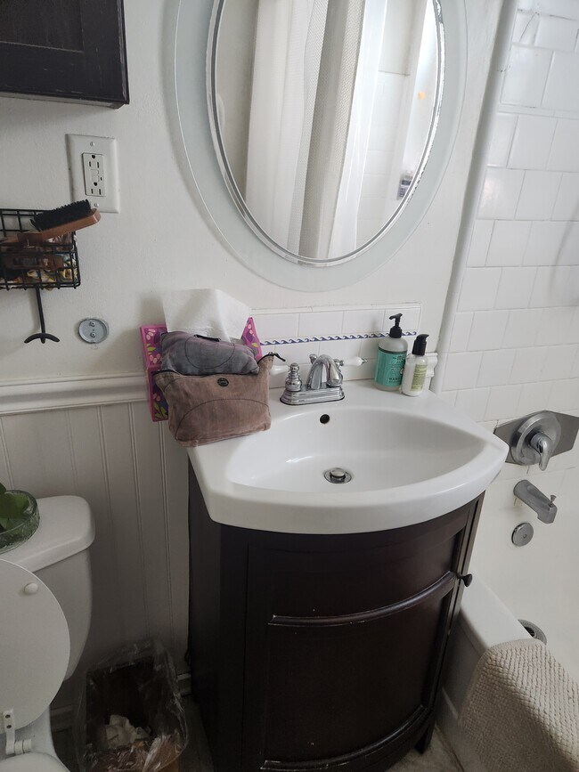 bathroom - 2904 Grand Canal