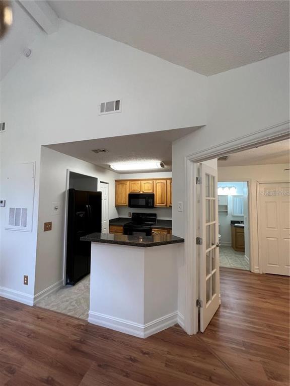 Building Photo - 626 Cambridge Way