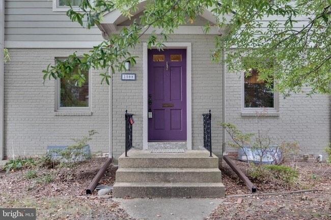 Building Photo - 2508 Davis Ave