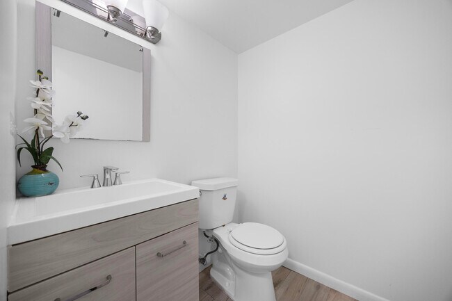 Building Photo - 2671 Boundbrook Blvd