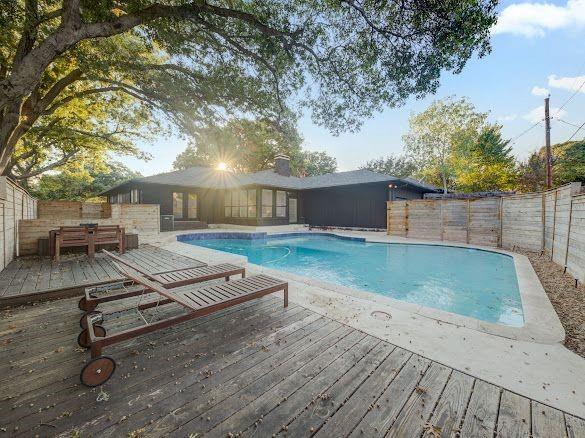 Building Photo - 9667 Timberleaf Dr