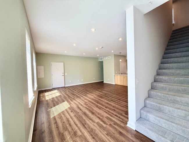 Building Photo - Large, Two-Story Condo in Downtown OKC, Civc Centre Flats!!