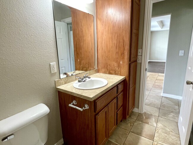 Building Photo - 4904 Caddo Creek Ct