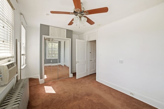 Building Photo - 1 Month Off! Available Now!  // 3bedroom 2.5 bathroom Condo// Trinidad//Private Parking Included