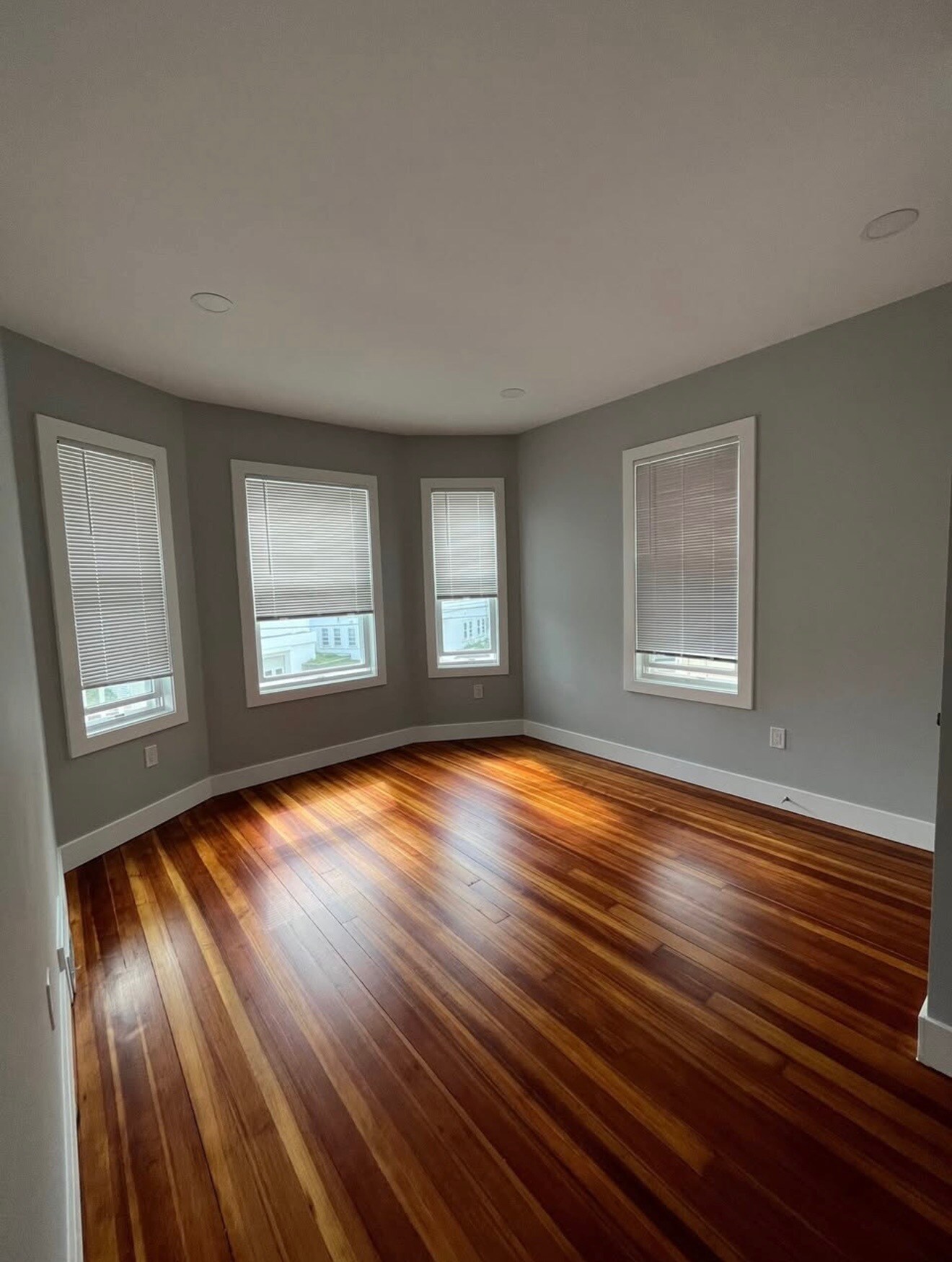Building Photo - 31 Faywood Ave