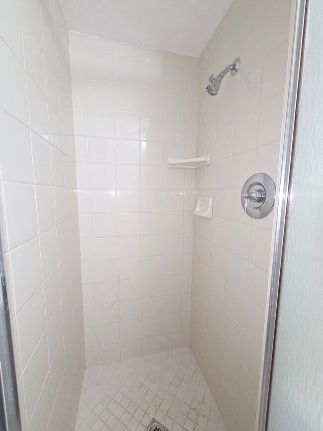 Building Photo - Small Cozy 1 Bedroom 1 Bath in Central Ojai