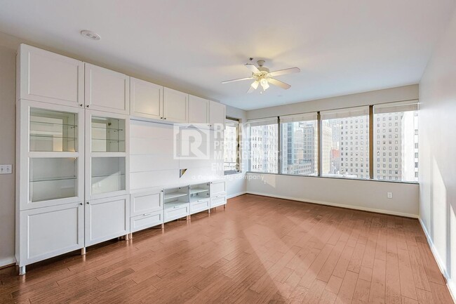 Building Photo - 2 Bedroom Condo Available for Rent in the ...