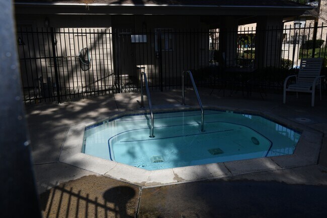 Building Photo - 10336 Ridgewater Ln