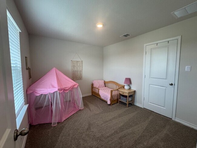 Building Photo - Spacious and Stylish, with over 2,500 sq ft Two-Story Home