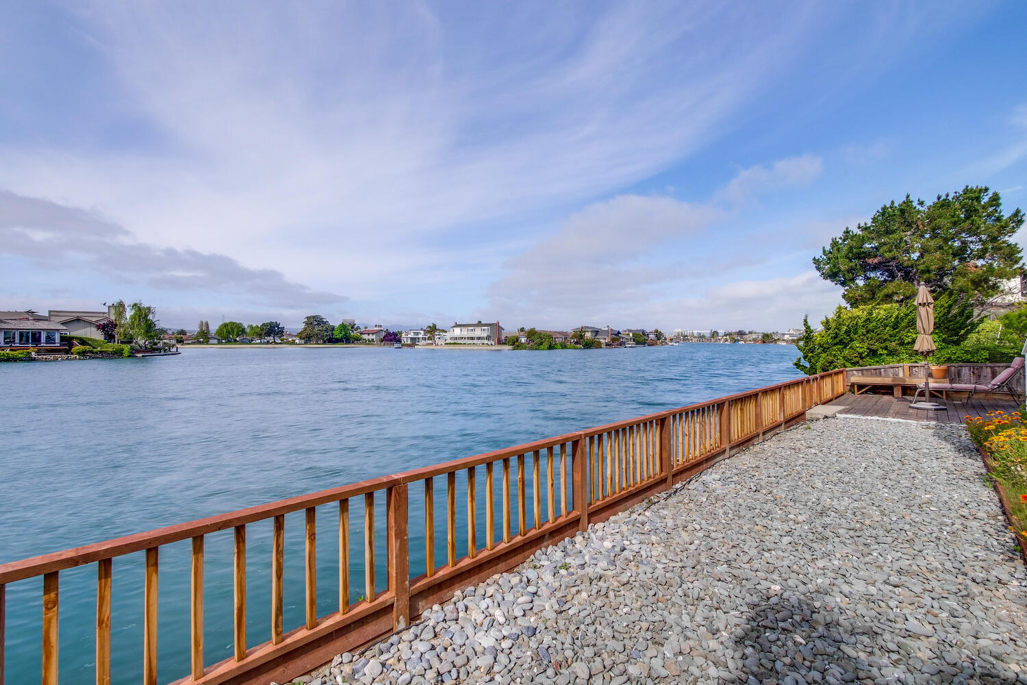 Building Photo - 255 Shearwater Is