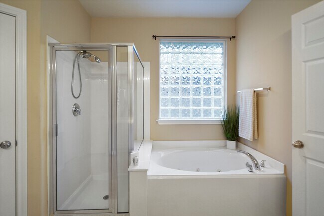 Building Photo - 21818 Mileham Ln