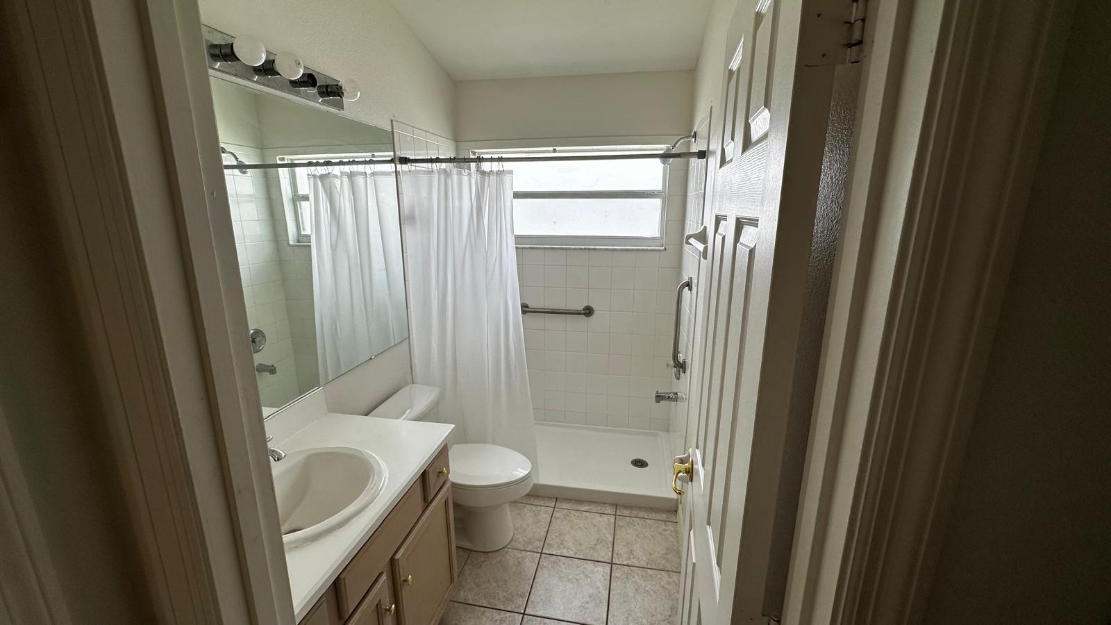 Bath 1 - 2651 Oneida Loop