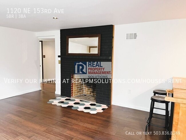 Building Photo - 1120 NE 153rd Ave
